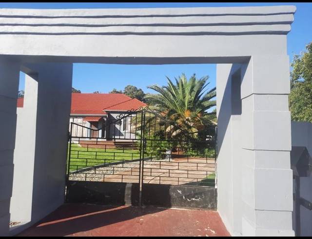 3 BEDROOM PROPERTY TO RENT IN STRUISBULT